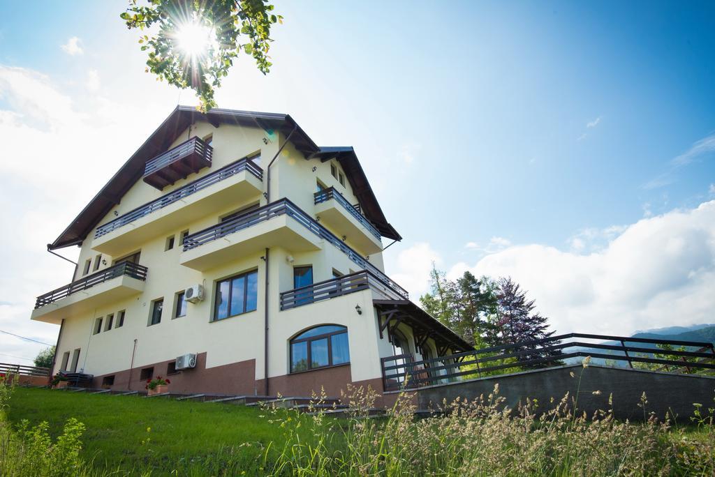 Pensiunea Toscana Brasov Luaran gambar