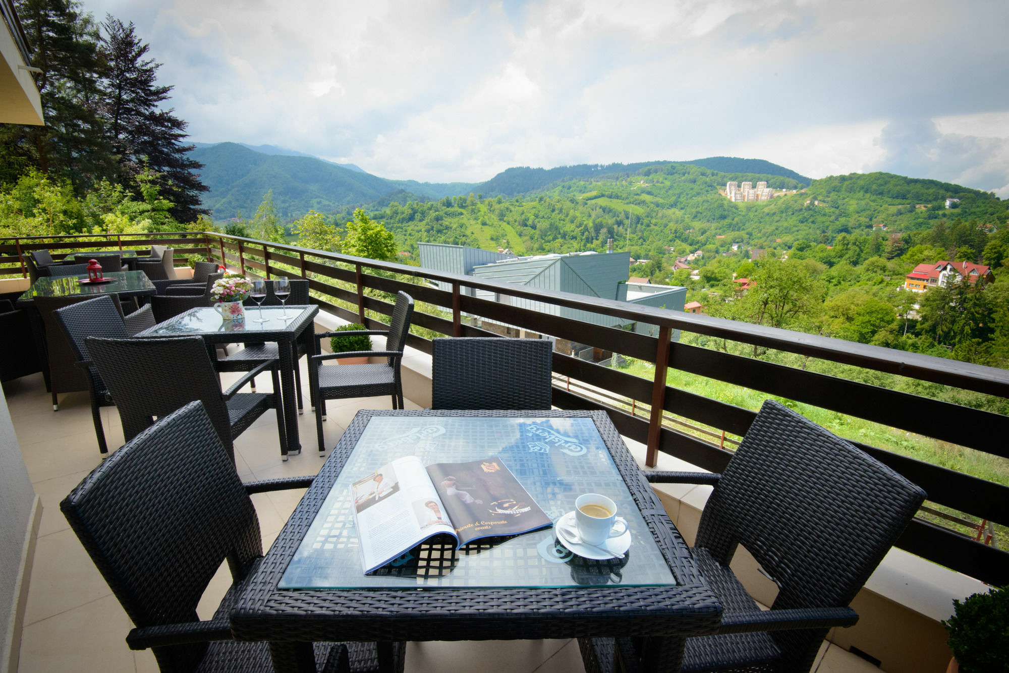 Pensiunea Toscana Brasov Luaran gambar