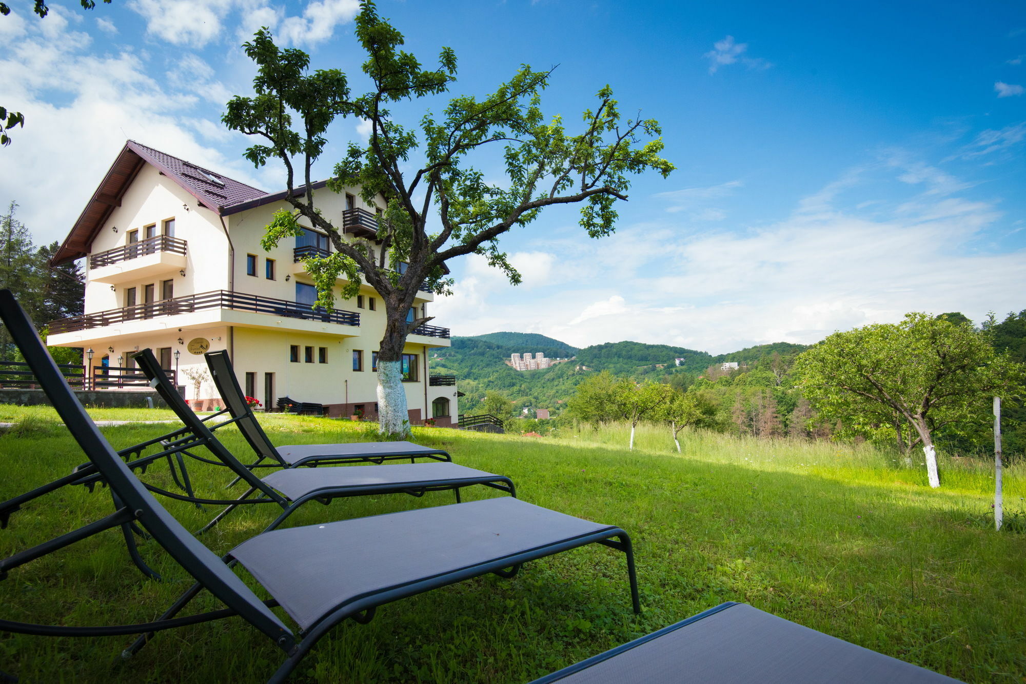 Pensiunea Toscana Brasov Luaran gambar
